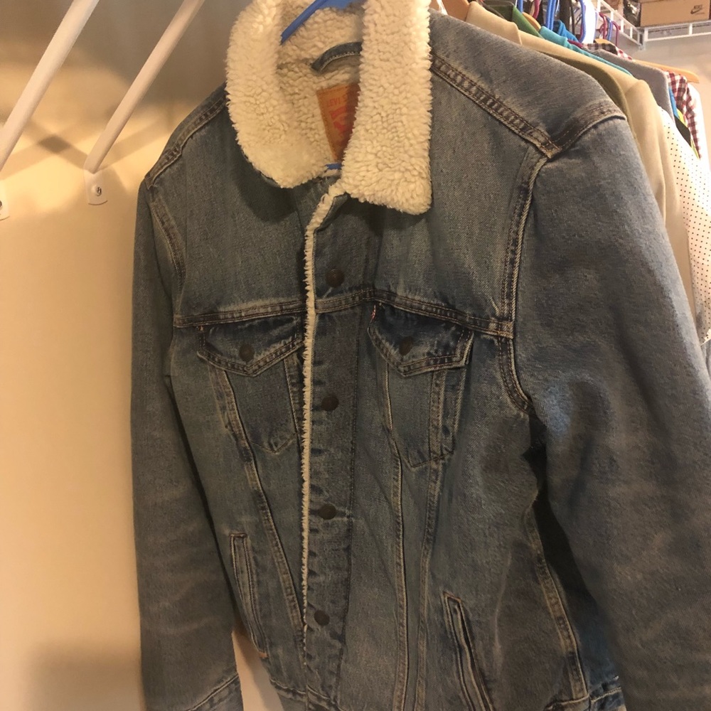 Levi Sherpa jacket!!